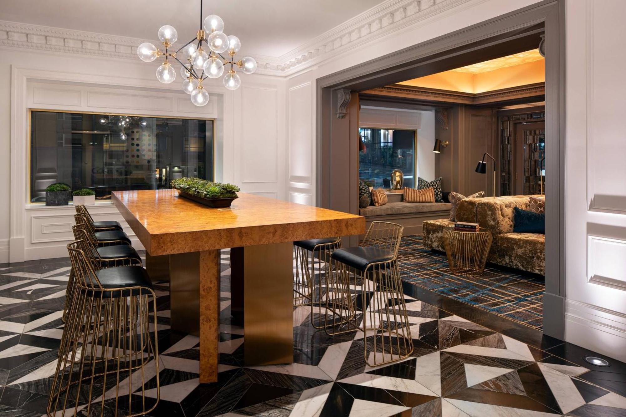 Courtyard By Marriott San Francisco Downtown/Van Ness Ave Bagian luar foto