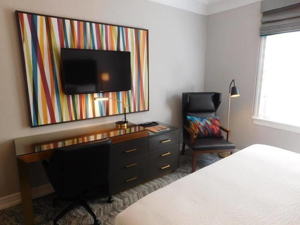 Courtyard By Marriott San Francisco Downtown/Van Ness Ave Bagian luar foto