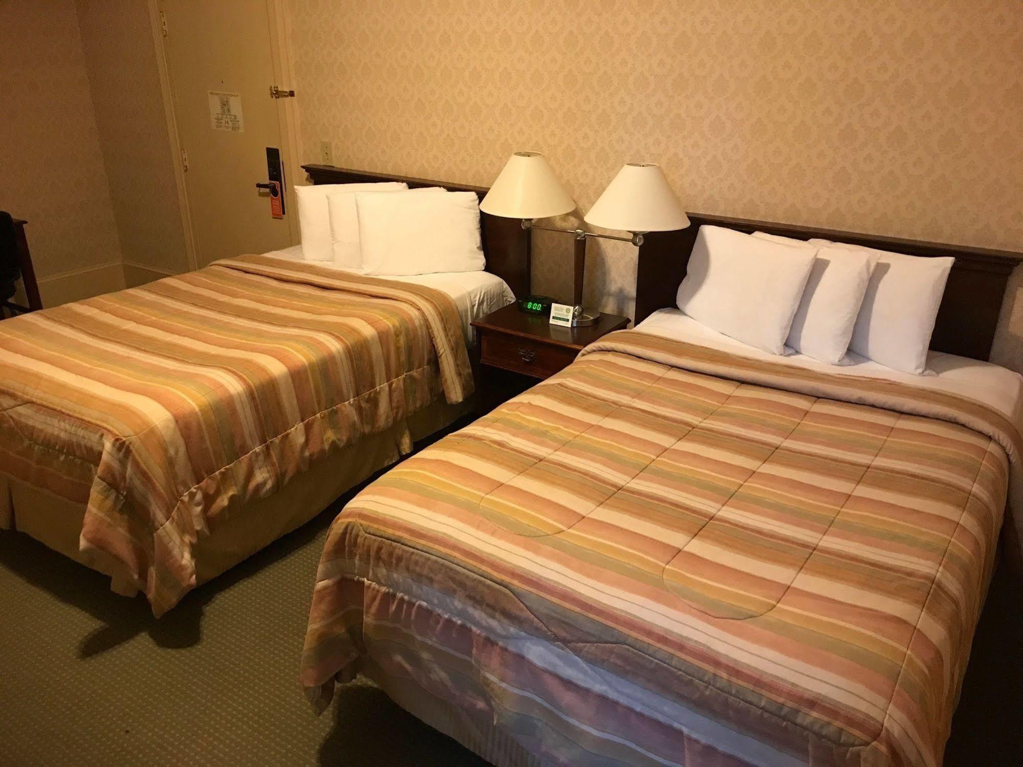 Courtyard By Marriott San Francisco Downtown/Van Ness Ave Bagian luar foto
